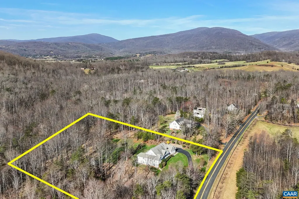 1309 Middle River Road Stanardsville VA 22973