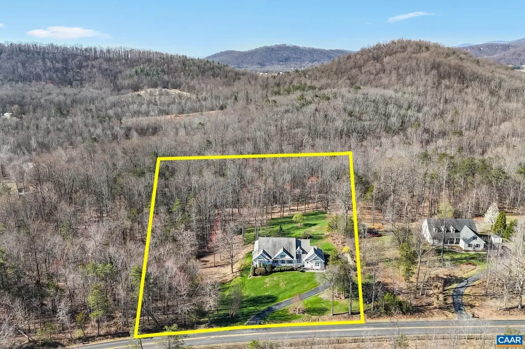 1309 Middle River Road Stanardsville VA 22973