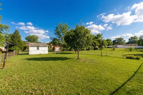 208 George Street Staunton VA 24401