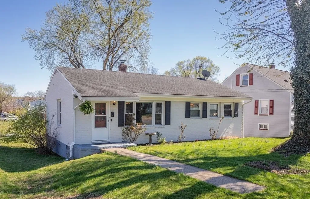 926 Jefferson Street Harrisonburg VA 22801