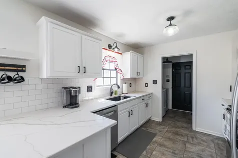 51 Falcon Lane Weyers Cave VA 24486