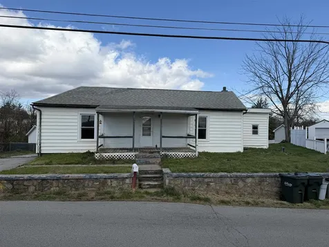 166 Straith Street Staunton VA 24401