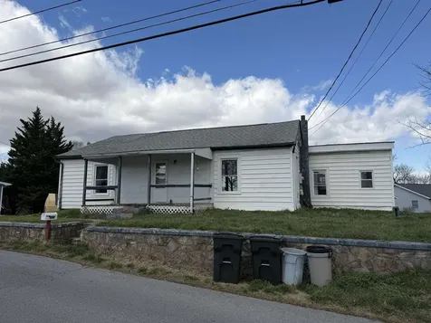 166 Straith Street Staunton VA 24401