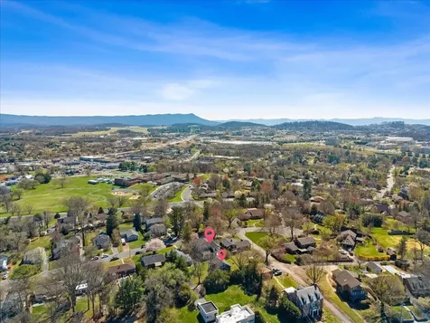 387 Monticello Avenue Harrisonburg VA 22801