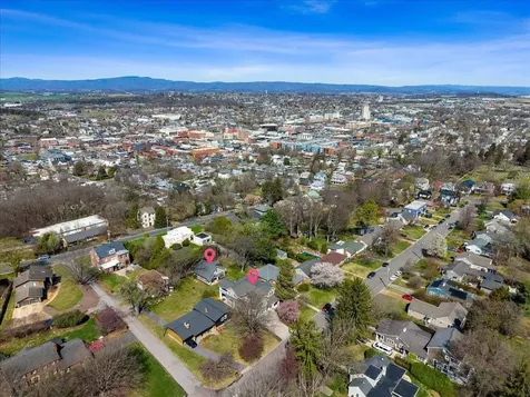 387 Monticello Avenue Harrisonburg VA 22801