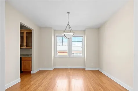387 Monticello Avenue Harrisonburg VA 22801
