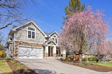 387 Monticello Avenue Harrisonburg VA 22801