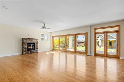 387 Monticello Avenue Harrisonburg VA 22801