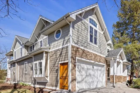 387 Monticello Avenue Harrisonburg VA 22801