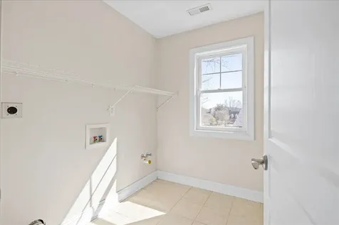 387 Monticello Avenue Harrisonburg VA 22801