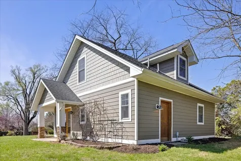 387 Monticello Avenue Harrisonburg VA 22801