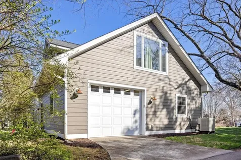387 Monticello Avenue Harrisonburg VA 22801