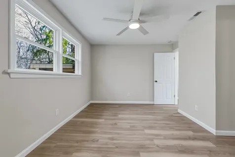 1045 Smithland Road Harrisonburg VA 22802