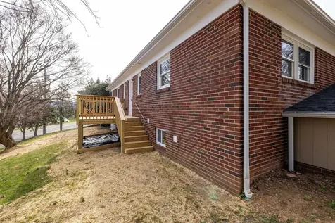 1045 Smithland Road Harrisonburg VA 22802