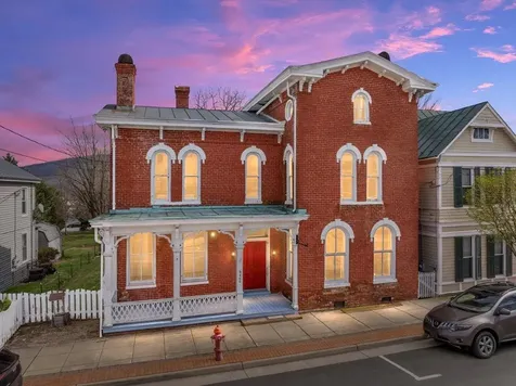 9400 Congress Street S New Market VA 22844