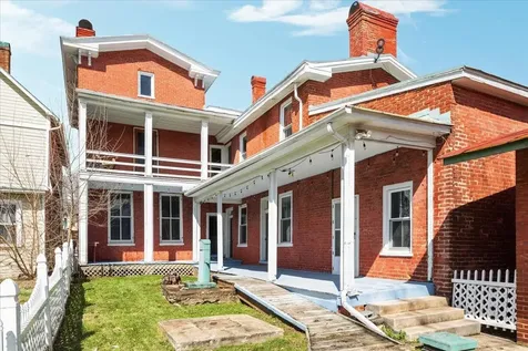 9400 Congress Street S New Market VA 22844