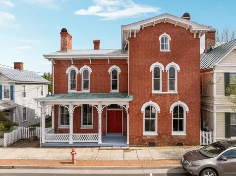 9400 Congress Street S New Market VA 22844