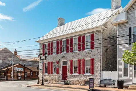 9400 Congress Street S New Market VA 22844