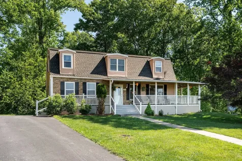 875 Campbells Hollow Road Middlebrook VA 24459