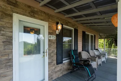 875 Campbells Hollow Road Middlebrook VA 24459