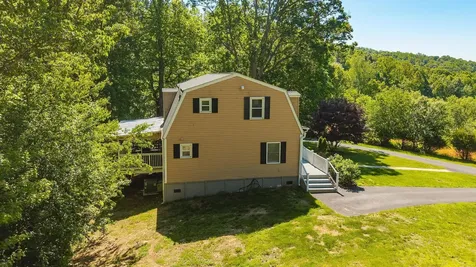 875 Campbells Hollow Road Middlebrook VA 24459