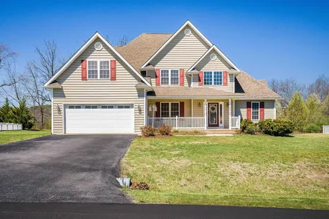 49 Bowmans Run Drive Stuarts Draft VA 24477