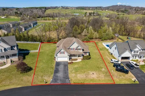 49 Bowmans Run Drive Stuarts Draft VA 24477