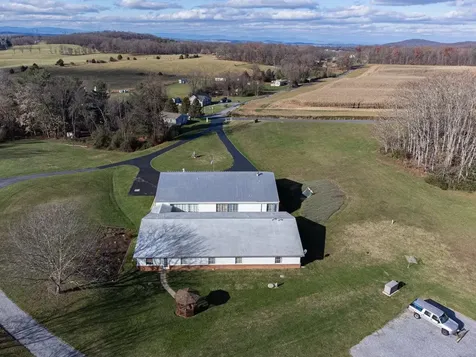 8 Rainbow Lane Waynesboro VA 22980