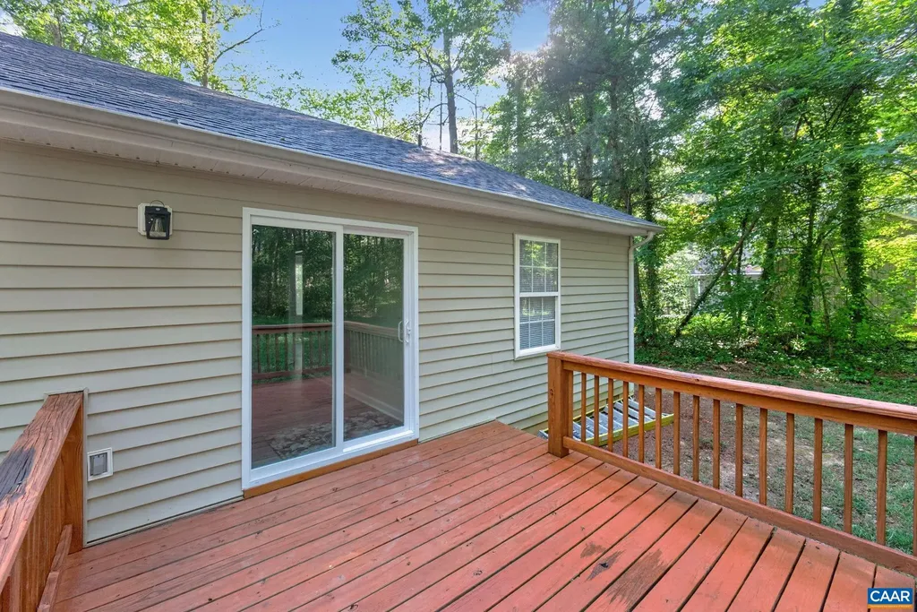 8 Jennings Drive Palmyra VA 22963