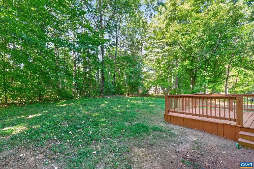 8 Jennings Drive Palmyra VA 22963
