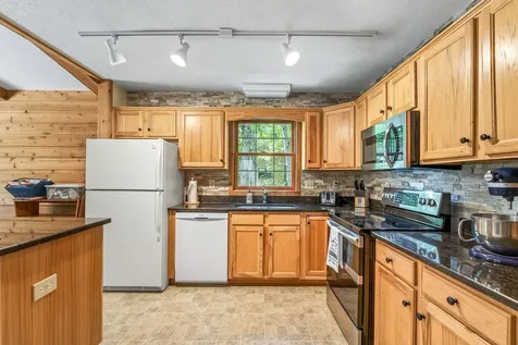2731 Lanier Lane Mcgaheysville VA 22840