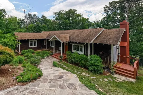 801 Woodside Drive Rileyville VA 22650