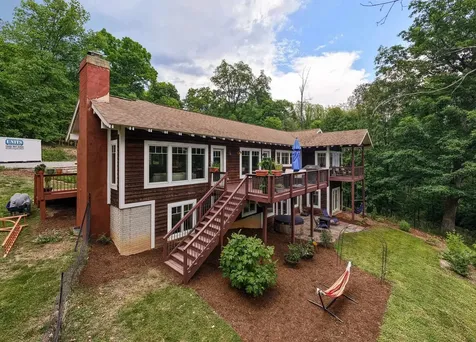 801 Woodside Drive Rileyville VA 22650