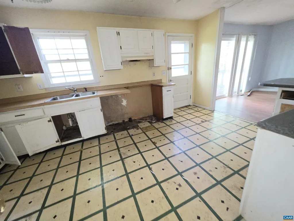 1506 Trailridge Road Charlottesville VA 22903