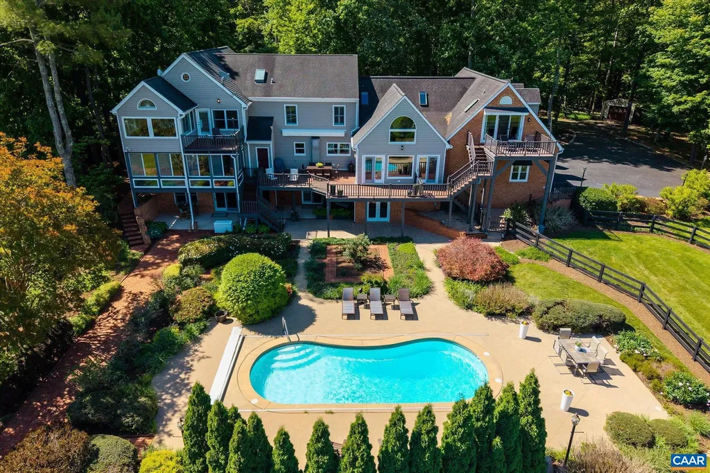 1141 Kingsway Road Afton VA 22920