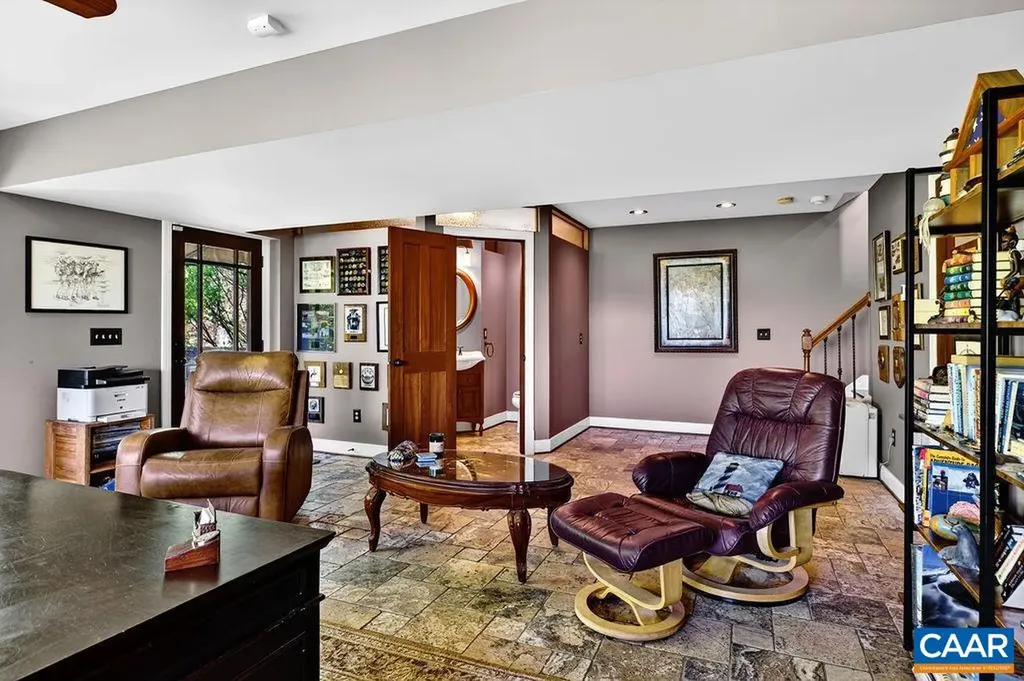 1059 Bryant Mountain Road Roseland VA 22967