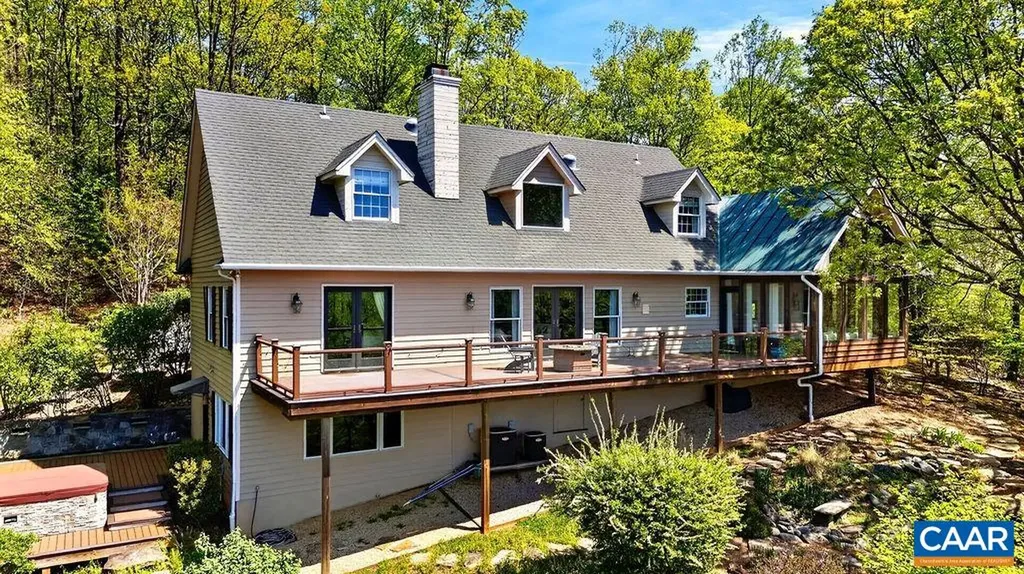 1059 Bryant Mountain Road Roseland VA 22967
