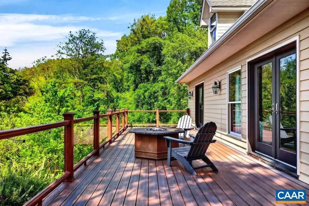 1059 Bryant Mountain Road Roseland VA 22967