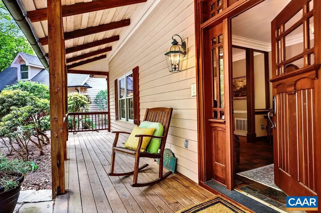 1059 Bryant Mountain Road Roseland VA 22967