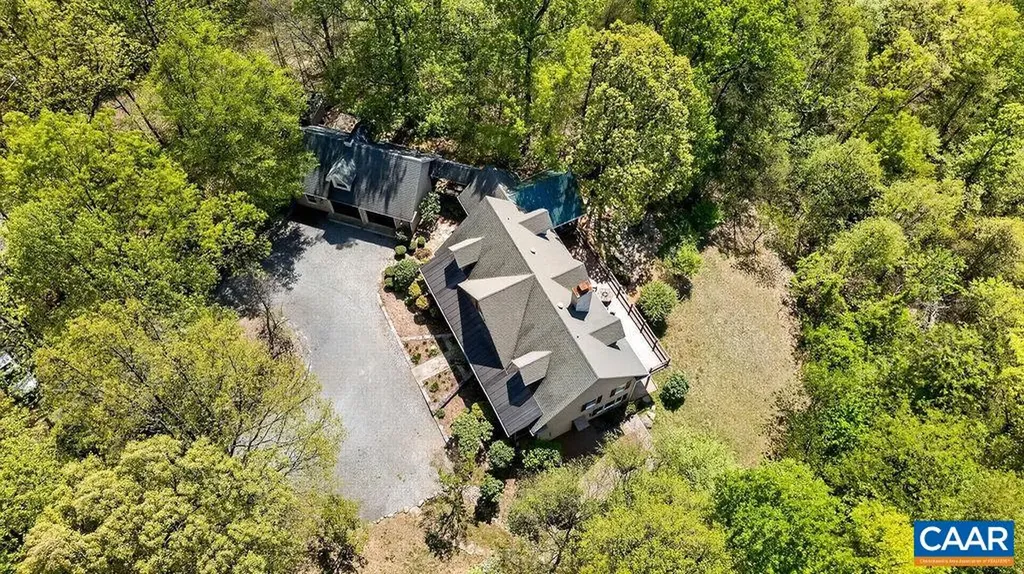 1059 Bryant Mountain Road Roseland VA 22967
