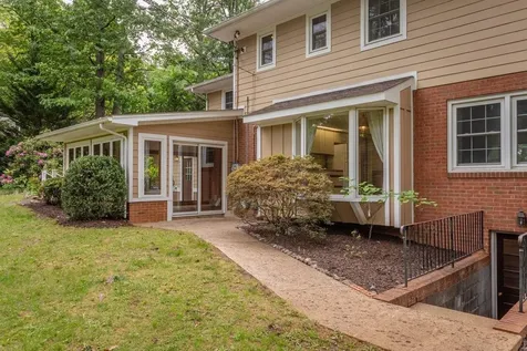 1104 Ridgewood Road Harrisonburg VA 22801