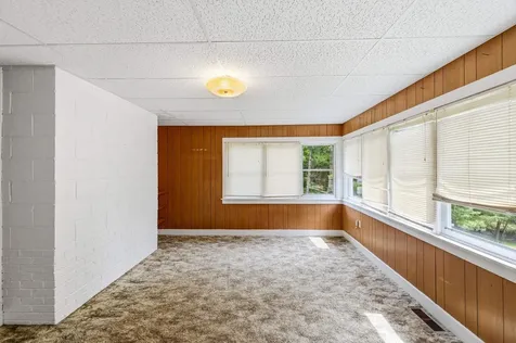 117 Grove Avenue Edinburg VA 22824