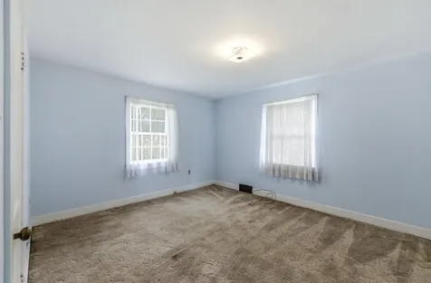 117 Grove Avenue Edinburg VA 22824