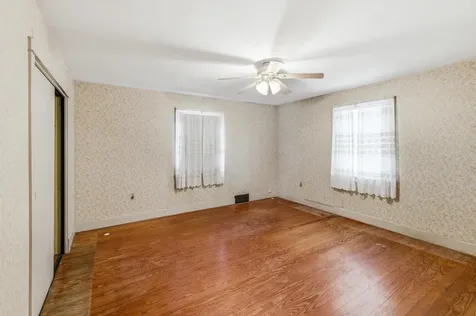 117 Grove Avenue Edinburg VA 22824