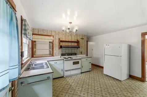 117 Grove Avenue Edinburg VA 22824