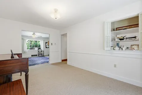 117 Grove Avenue Edinburg VA 22824