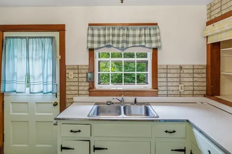 117 Grove Avenue Edinburg VA 22824