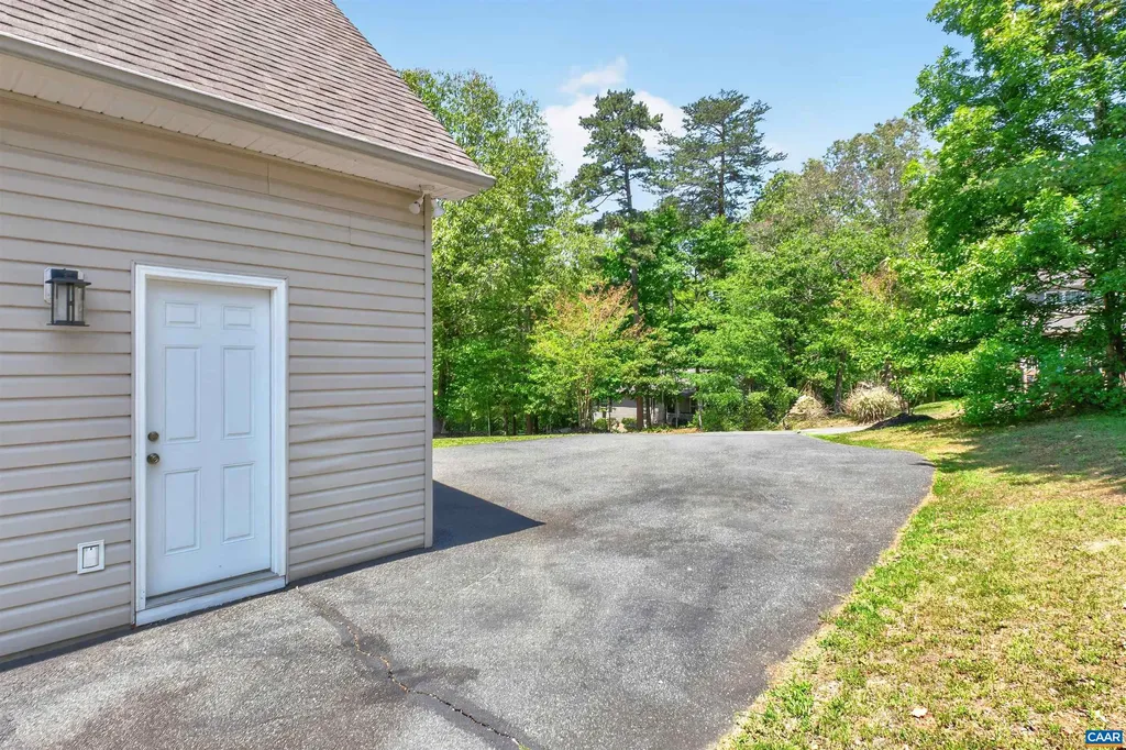 459 Jefferson Drive Palmyra VA 22963