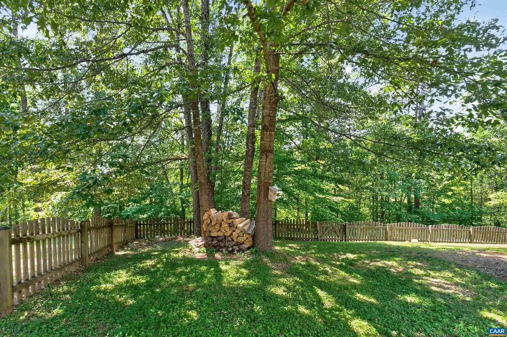 459 Jefferson Drive Palmyra VA 22963