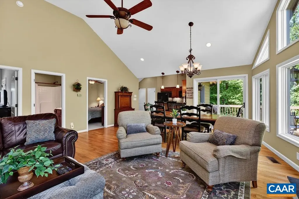 168 Shamokin Springs Trail Roseland VA 22967